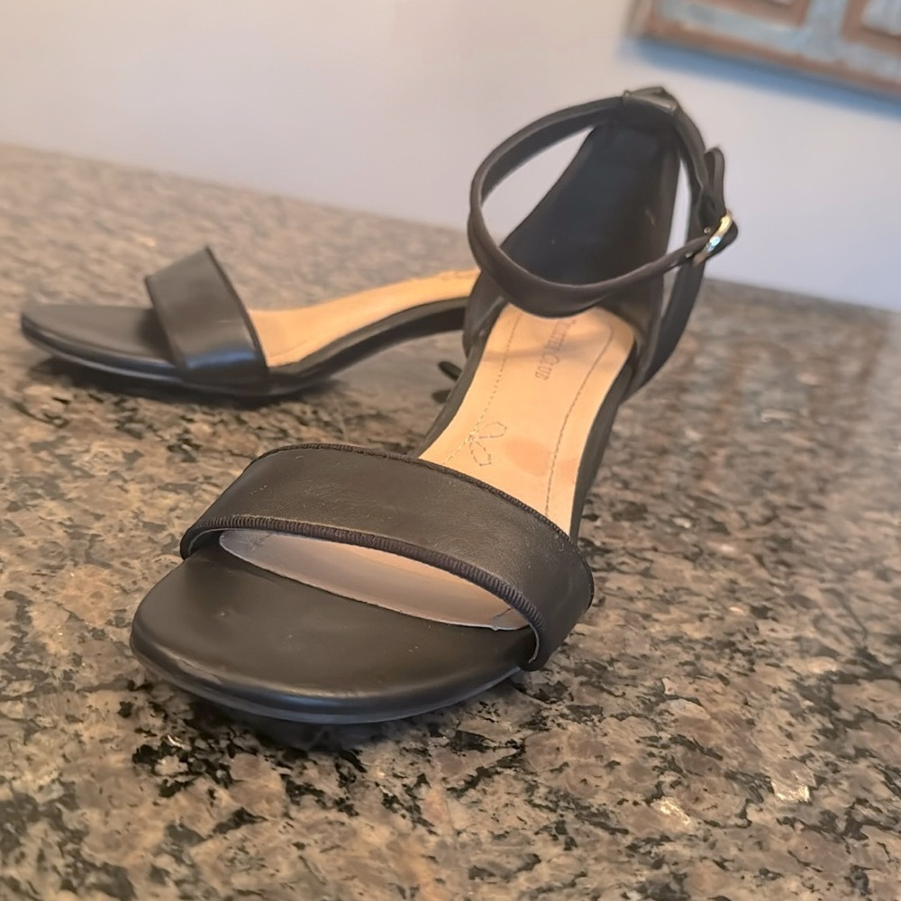 Charter club sandals 8
